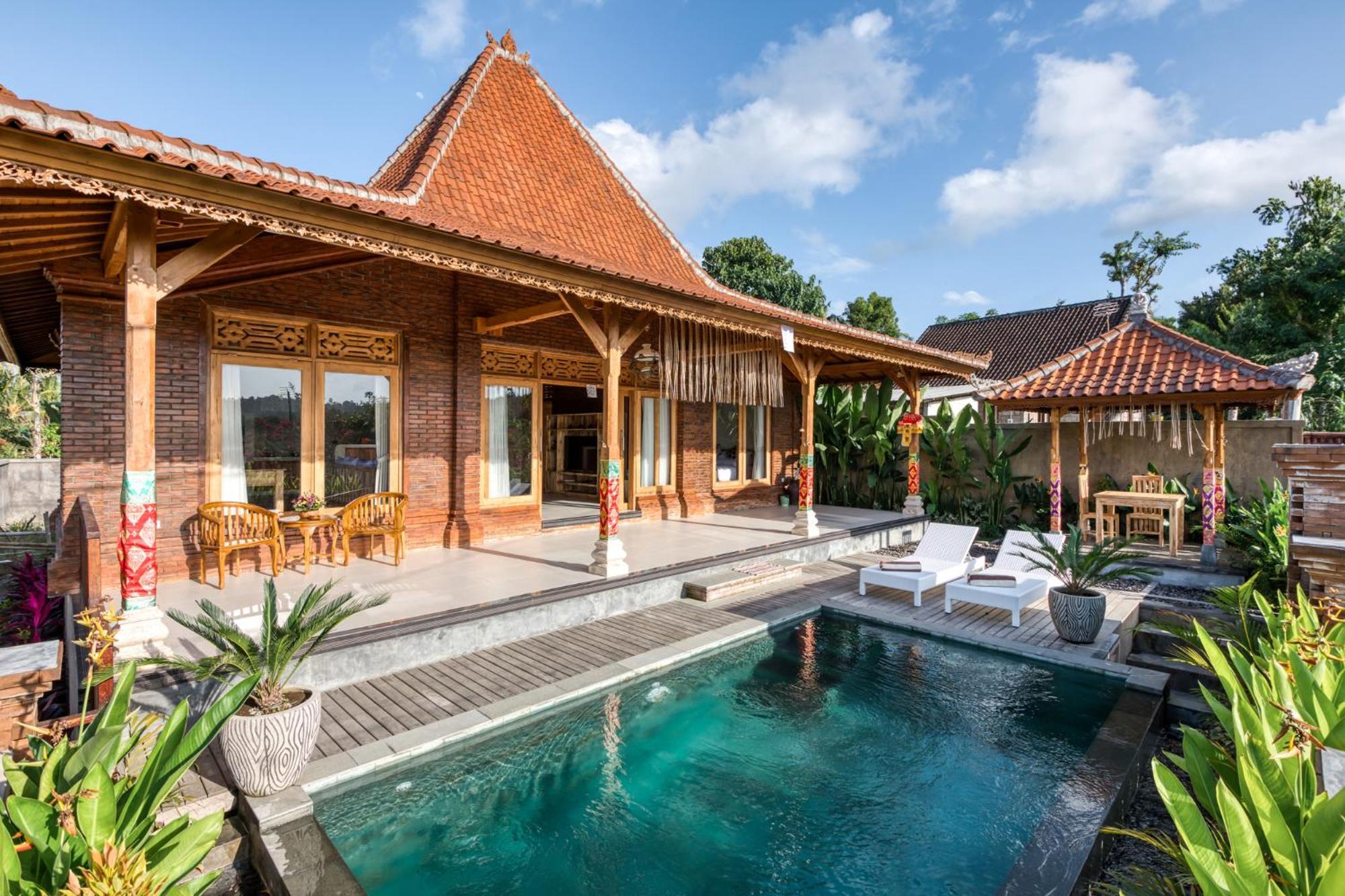 Atta * Karangasem